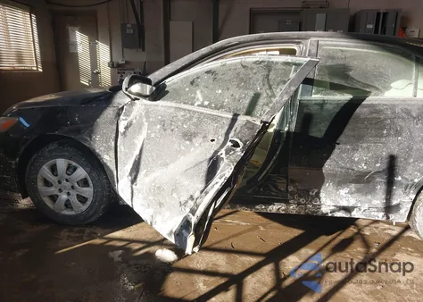 2010 Toyota Camry Le из США, поврежденный, VIN 4T4BF3EK1AR003357